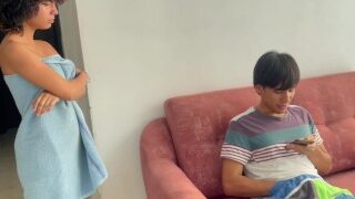 Latina warns: Your obsession, not your partner, uses your photos.